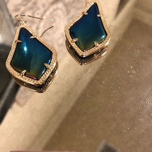Kendra Scott blue to green earrings!